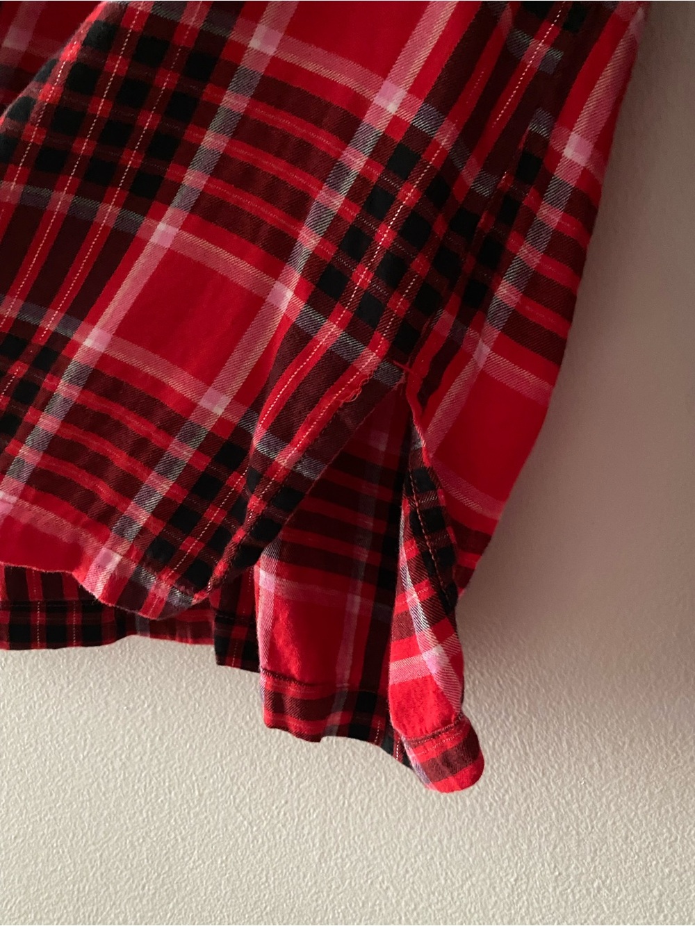 Victoria’s Secret Women’s Pajama Set 2 Piece Red&Black Plaid Gold Thread - Picture 7 of 16
